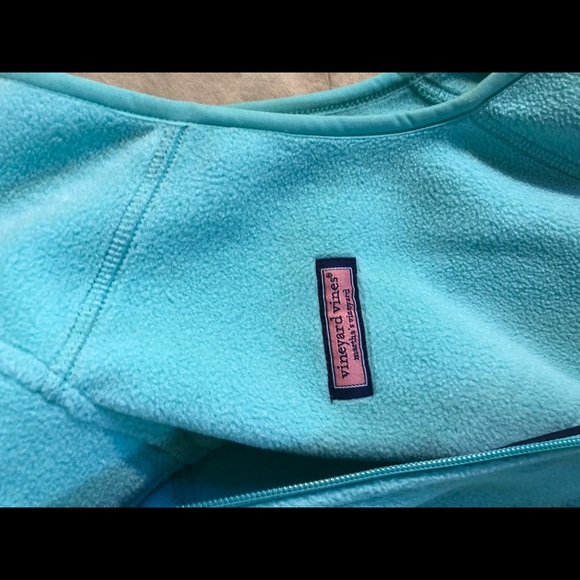Vineyard Vines fleece vest - Picture 2 of 3